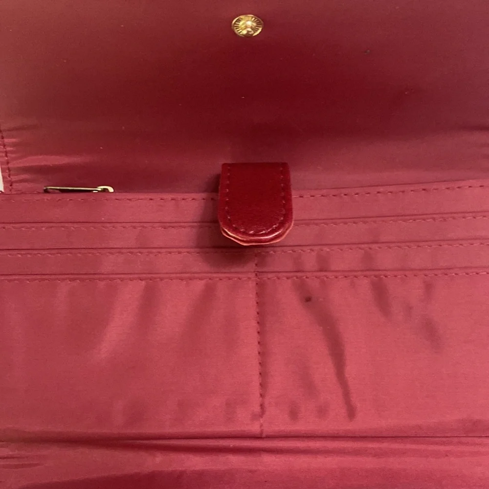 Red Womens Trifold Wallet-Snap Closures Zippered Compartments-Card Slot …